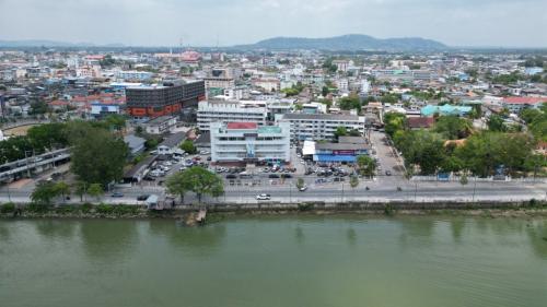 Suratthani Any Hotel 